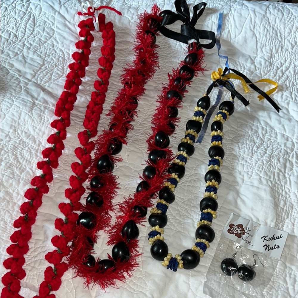 Red and Black Lei Necklace Set